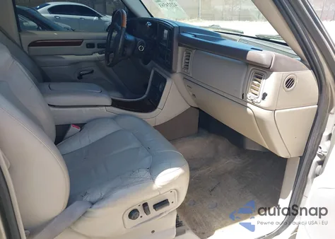 2002 Cadillac Escalade Standard z USA, uszkodzony, nr VIN 1GYEK63N32R139025